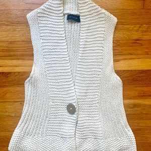 The Limited Cream Vest